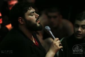 با خدا خواهی شوی نزدیک از خود دور باش