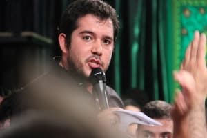 دست و پا میزنی انگار بغل می خواهی